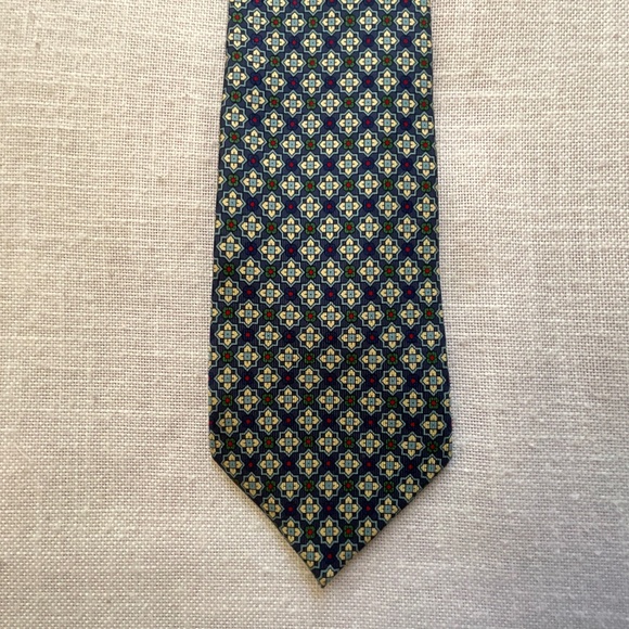 Burberry London 100%Silk Geometric Neck Tie Made In England NWOT - Picture 1 of 10